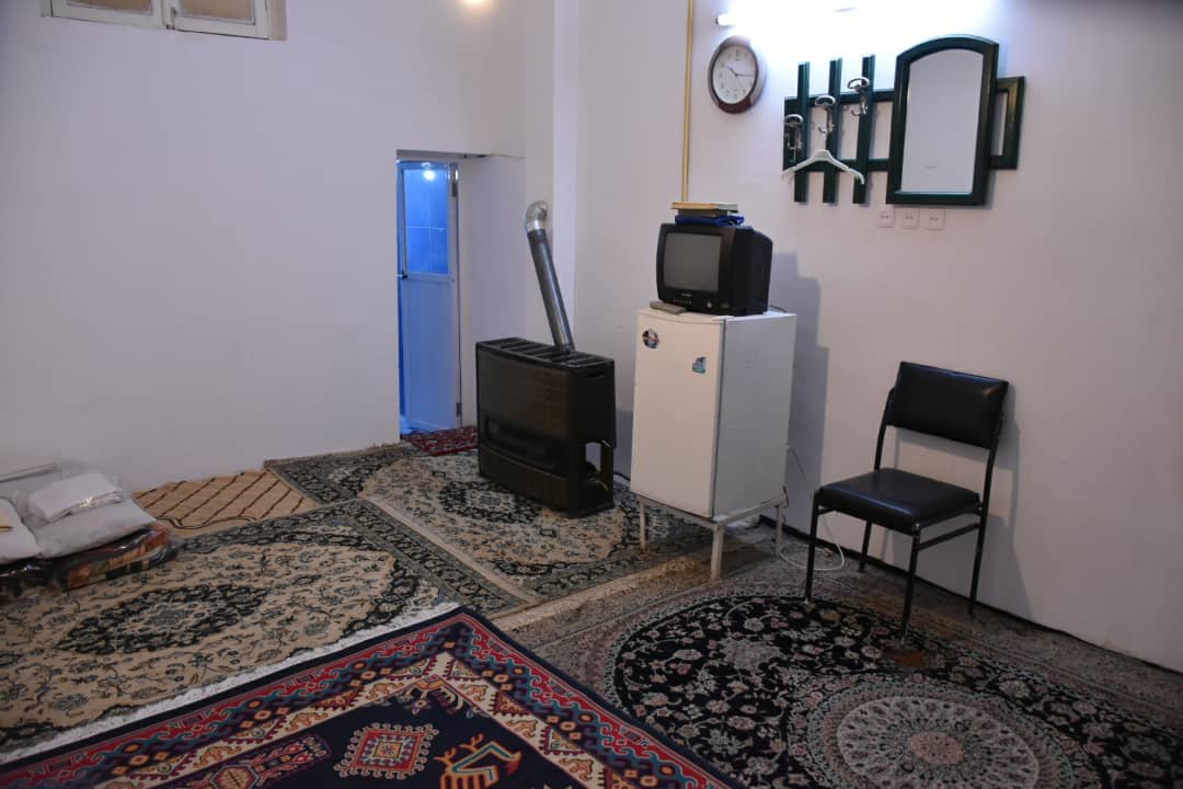 بوم گردی بام زشک طبقه اول