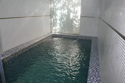 ویلا دوخوابه استخردار آبگرم ساحل 111