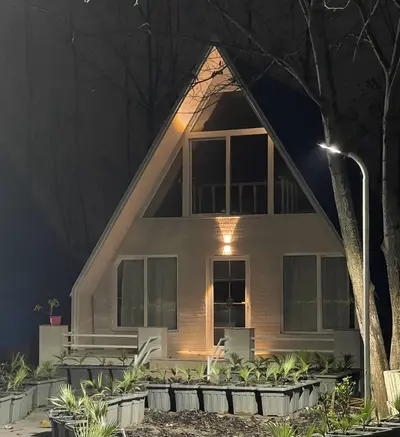 کلبه دوخوابه سوئیسی آفتاب 1