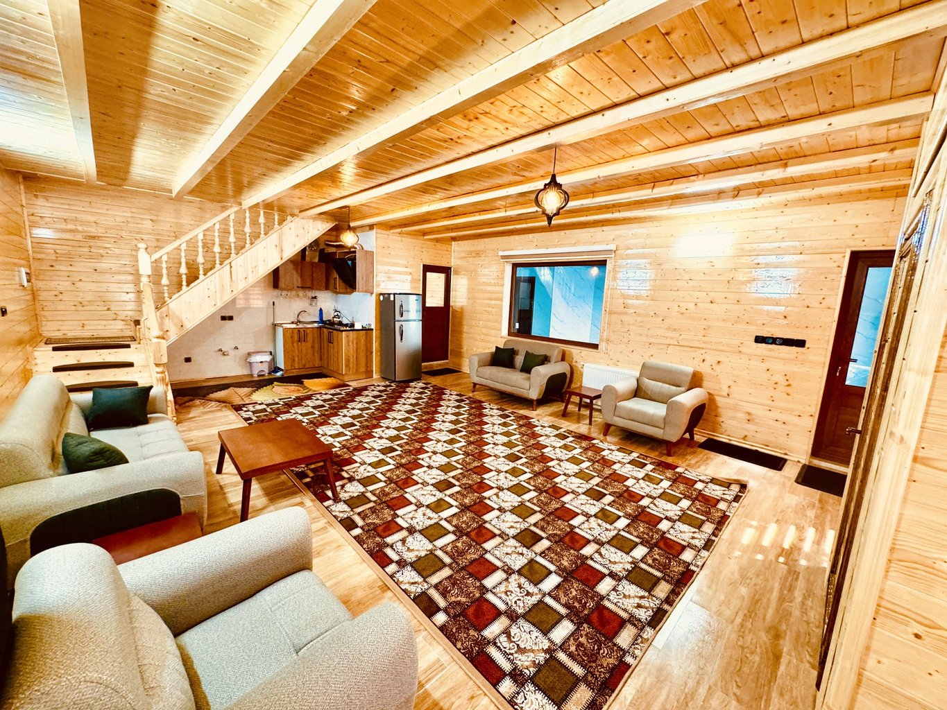 سه خوابه استخردار آبگرم لفور