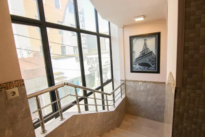 اقاقیا سفید - واحد دوتخته ۱