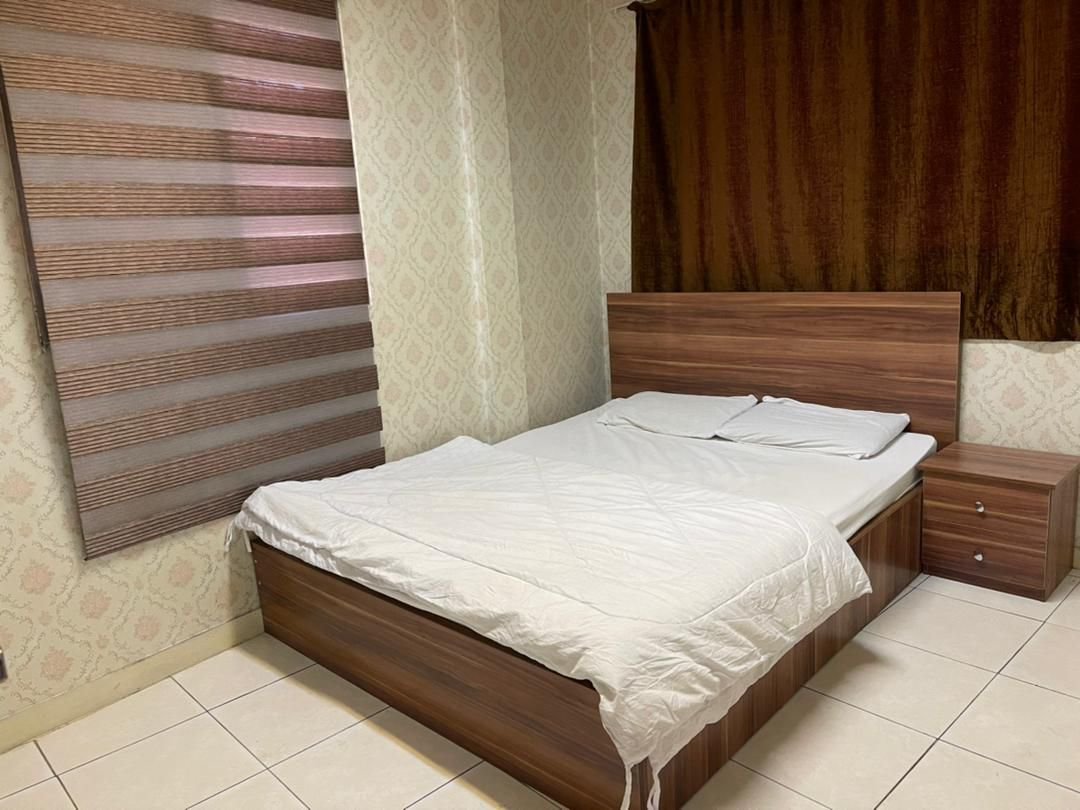 آپارتمان دوخوابه انقلاب 2