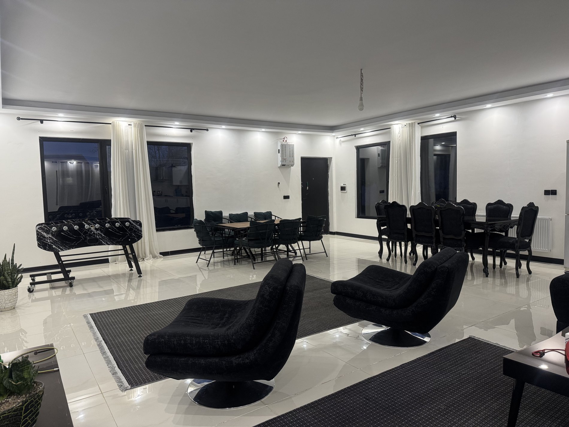 ویلا دوخوابه استخردار آبگرم زعفرانیه مهتاب