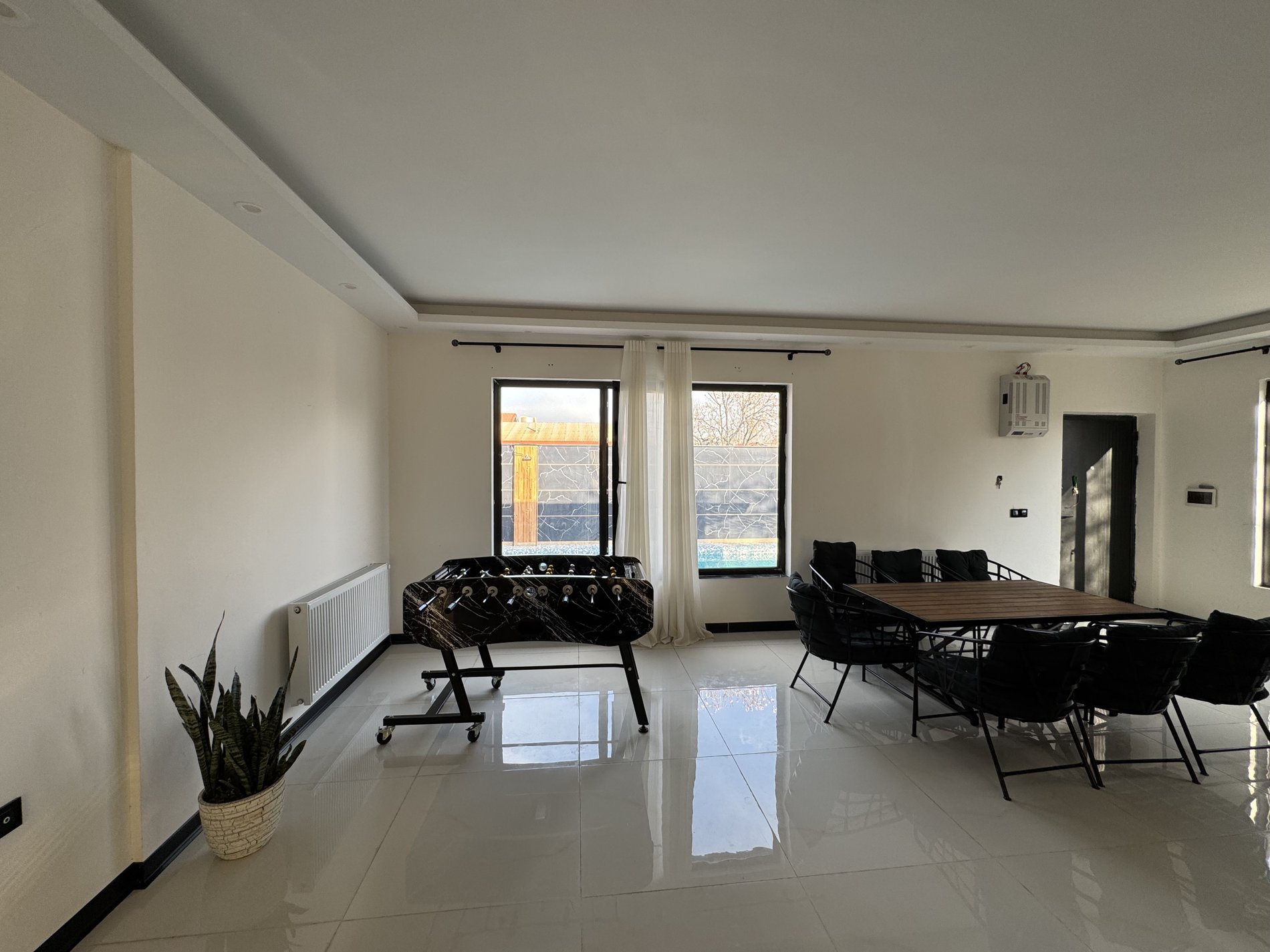 ویلا دوخوابه استخردار آبگرم زعفرانیه مهتاب