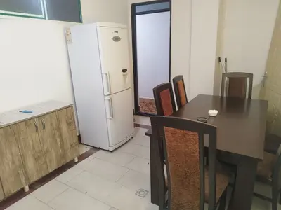 آپارتمان سه خوابه هنر