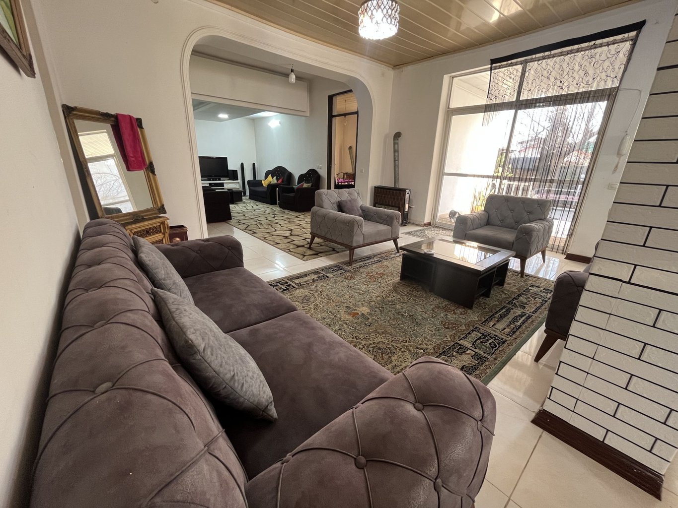 دوخوابه استخردار آبگرم باغ آیین