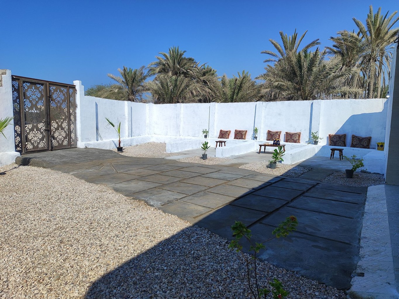 نخل و دریا - واحد چهار