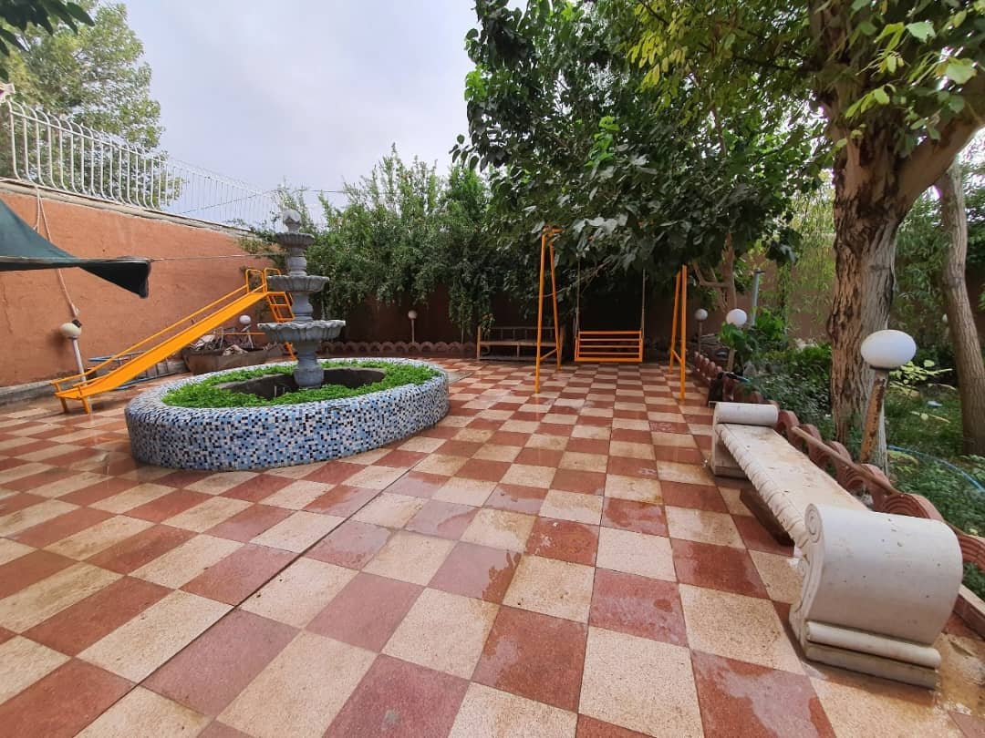 ویلا یک خوابه استخردار زردنجان