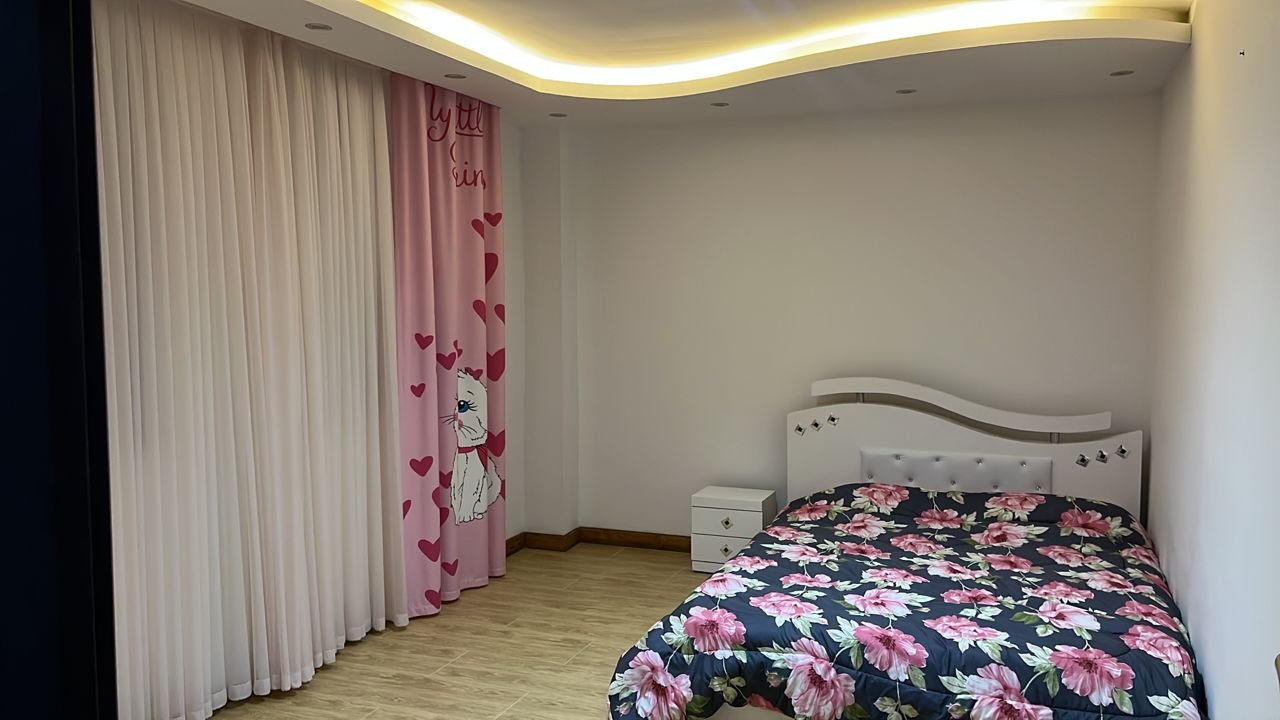 ویلا چهارخوابه استخردار آبگرم تورانی