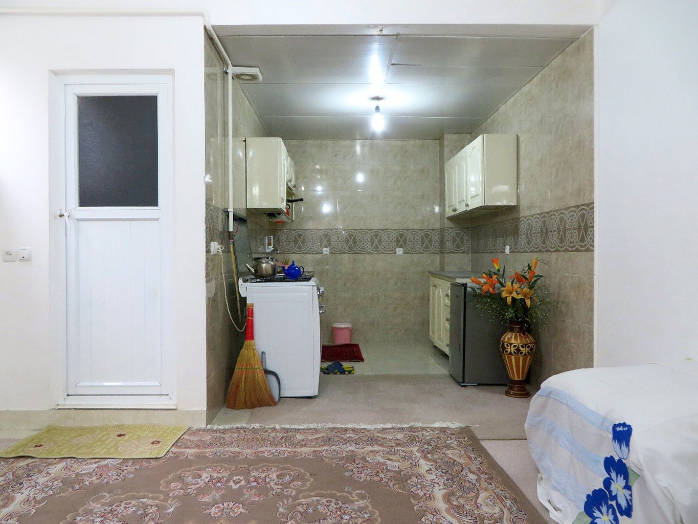 فلت آزادمهر