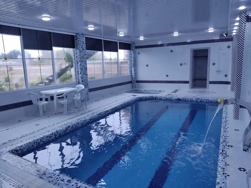 دوخوابه استخردار آبگرم مهماندوست - استخر 