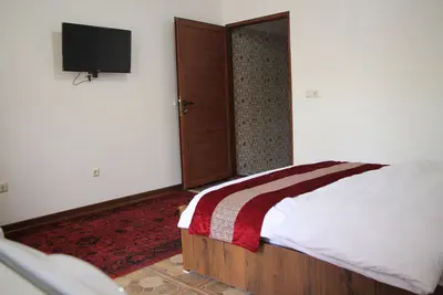 اقامتگاه سنتی اسفنجان - واحد 3