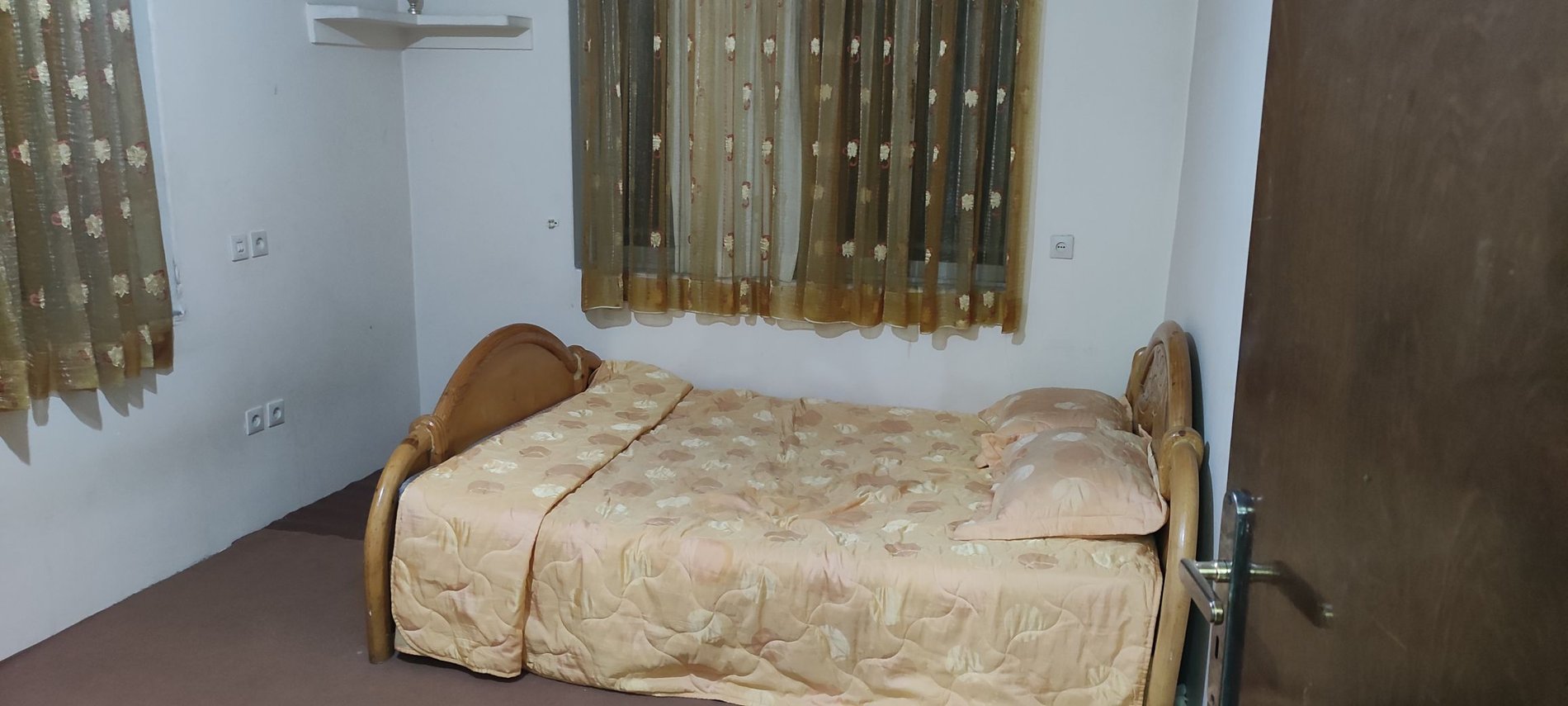 ویلا دوخوابه ساحلی آرام - اتاق خواب