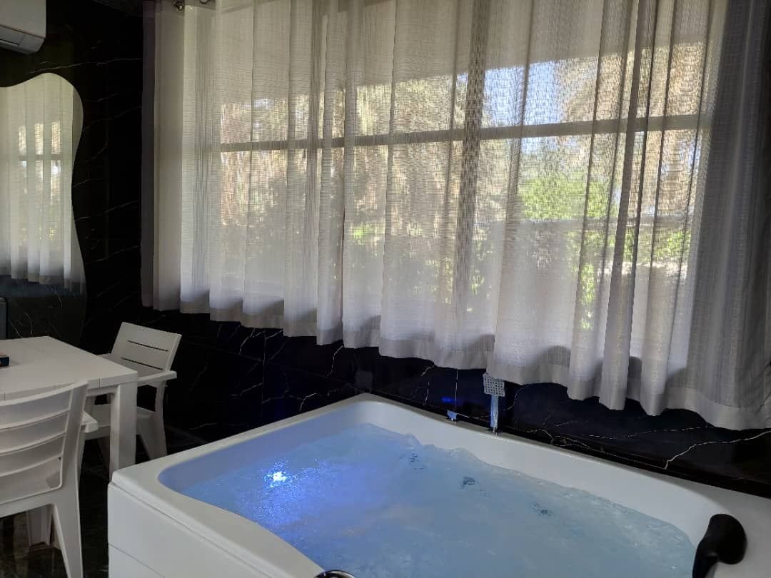 فلت دوبلکس جکوزی دار ۱۹