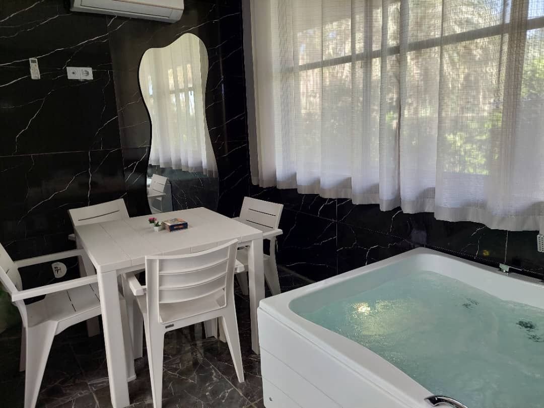 فلت دوبلکس جکوزی دار ۱۹