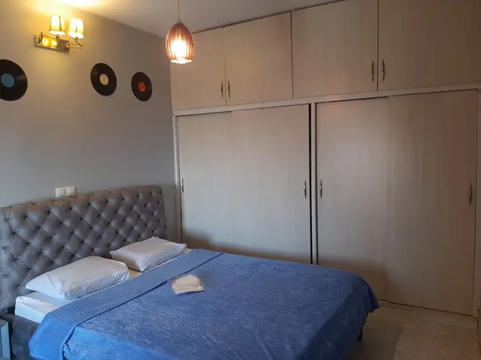 آپارتمان یک خوابه تماشا - اتاق خواب