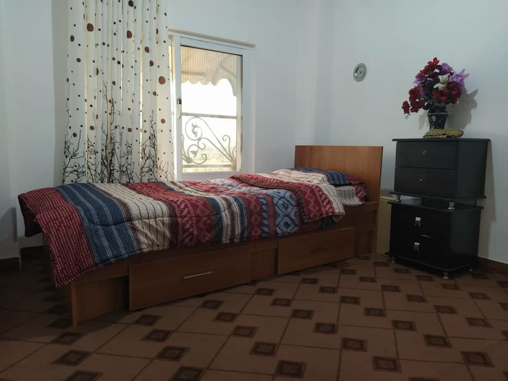 دوخوابه سالک معلم