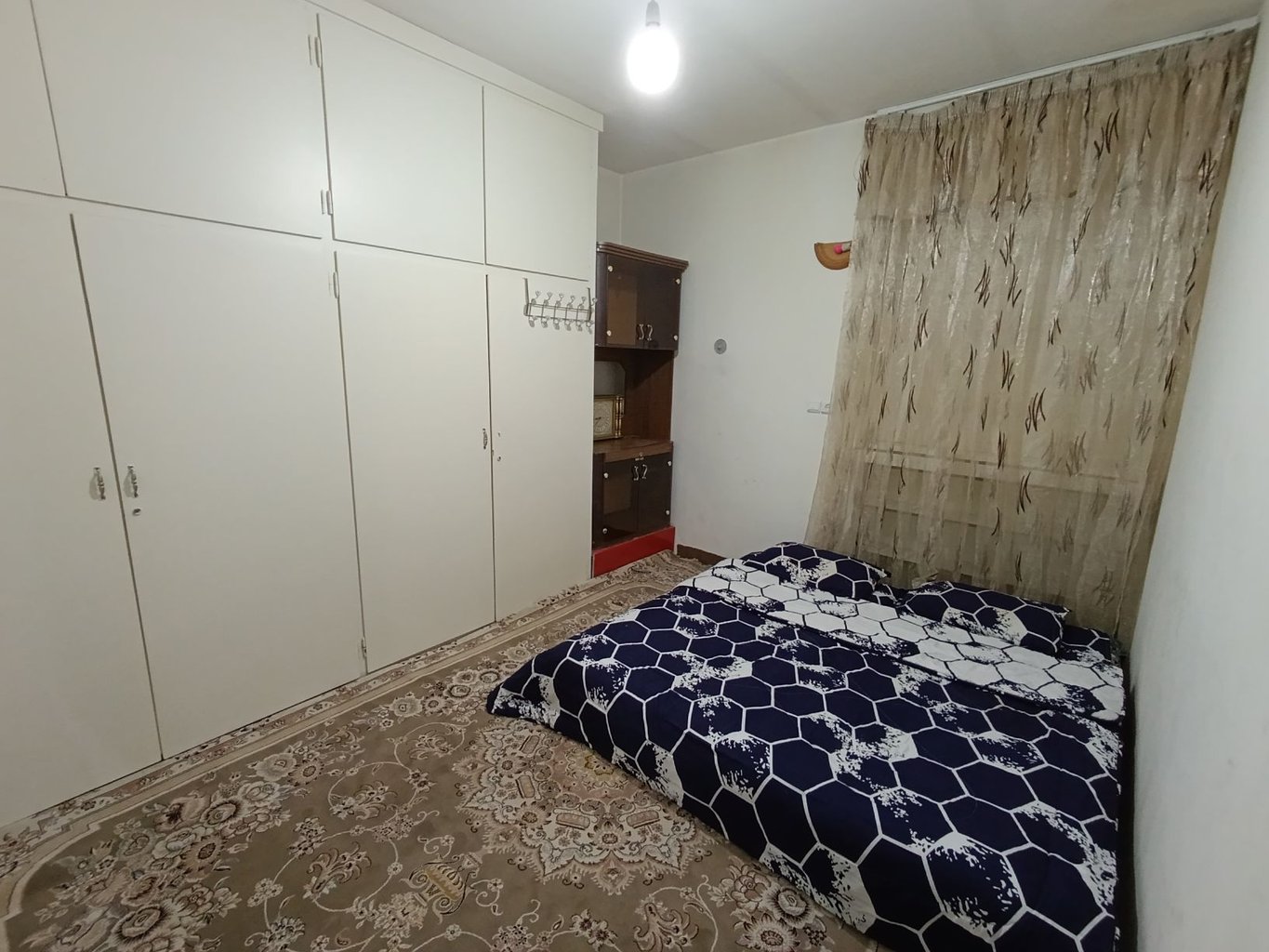 ویلا یک خوابه جنگلی بهشت طرقبه - اتاق خواب