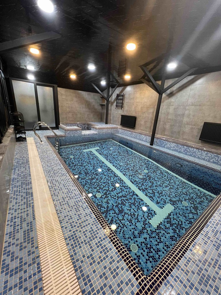 دوخوابه سوئیسی استخردار آبگرم مسرور