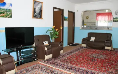 سوئیت دوخوابه هنر 1