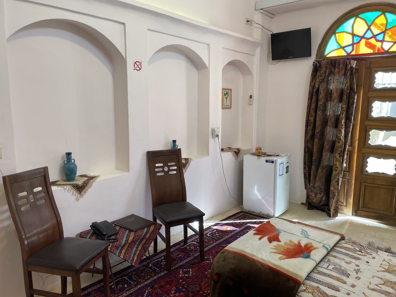 اقامتگاه سنتی نگین - دو تخته تویین زمرد ۳