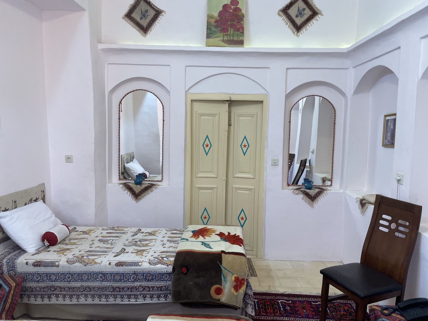 اقامتگاه سنتی نگین - دو تخته تویین زمرد ۳