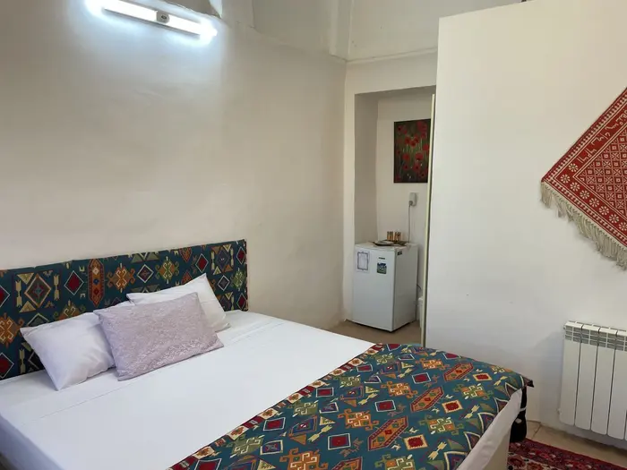 اقامتگاه سنتی نگین - دبل زمرد