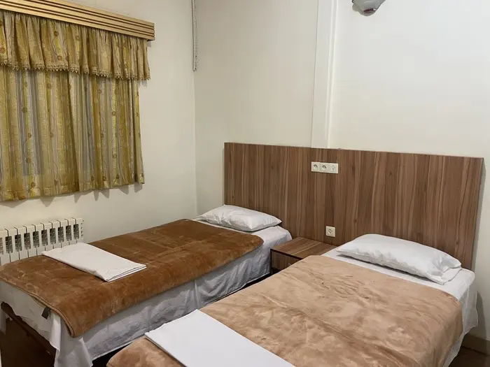 سه تخته سیاح 233