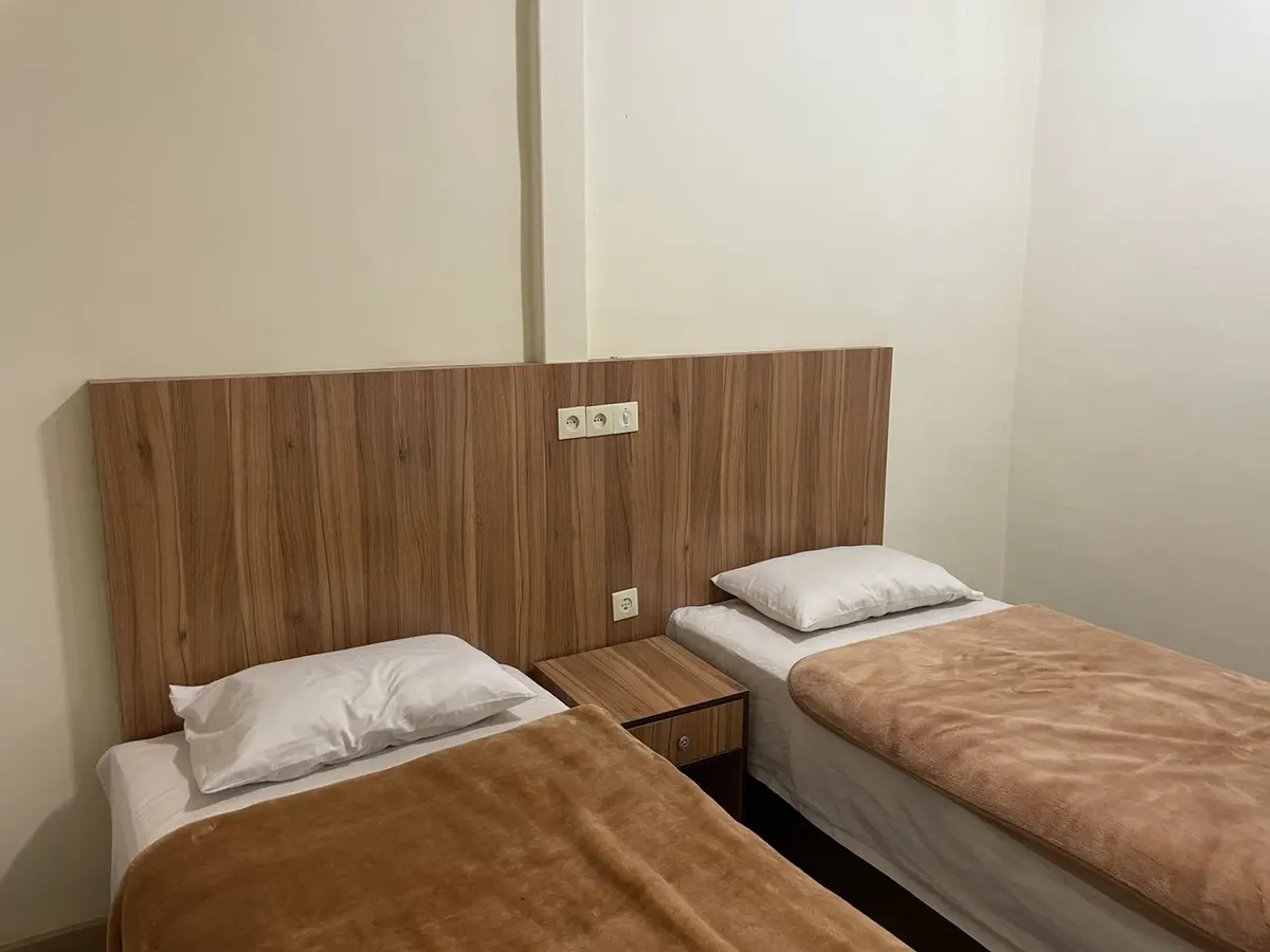 سه تخته سیاح 233