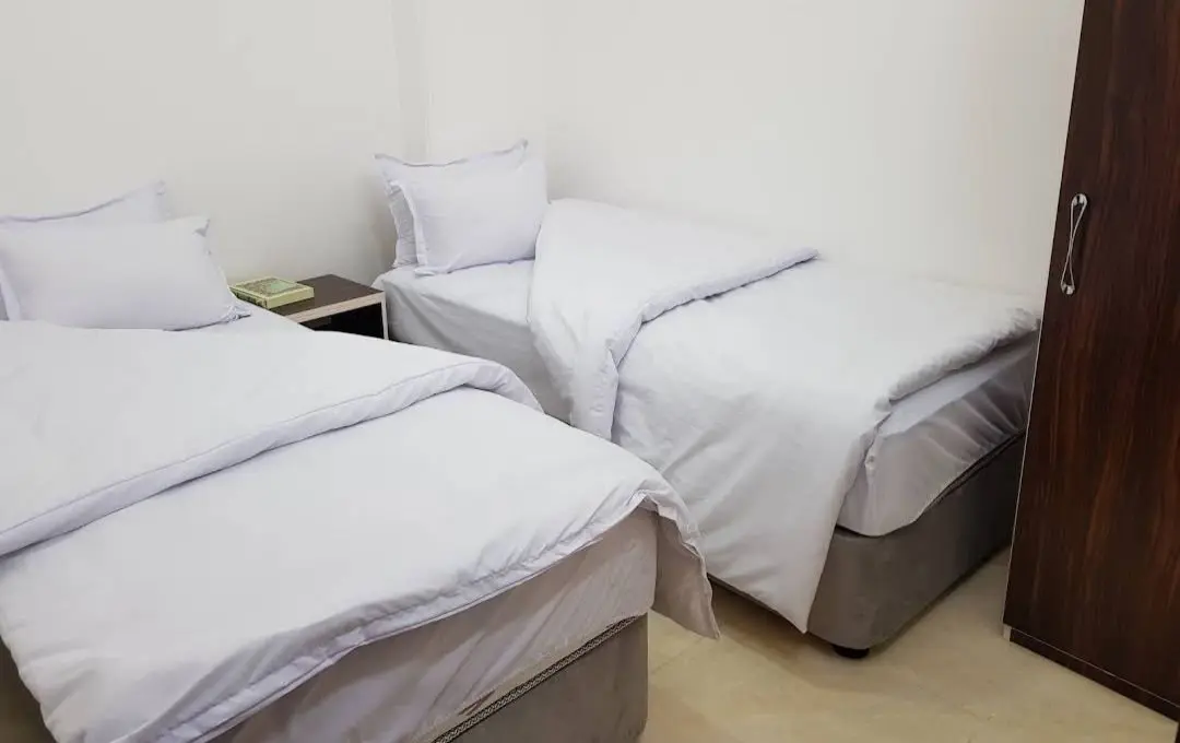 سوئیت پنج تخت سپیدارقم 1