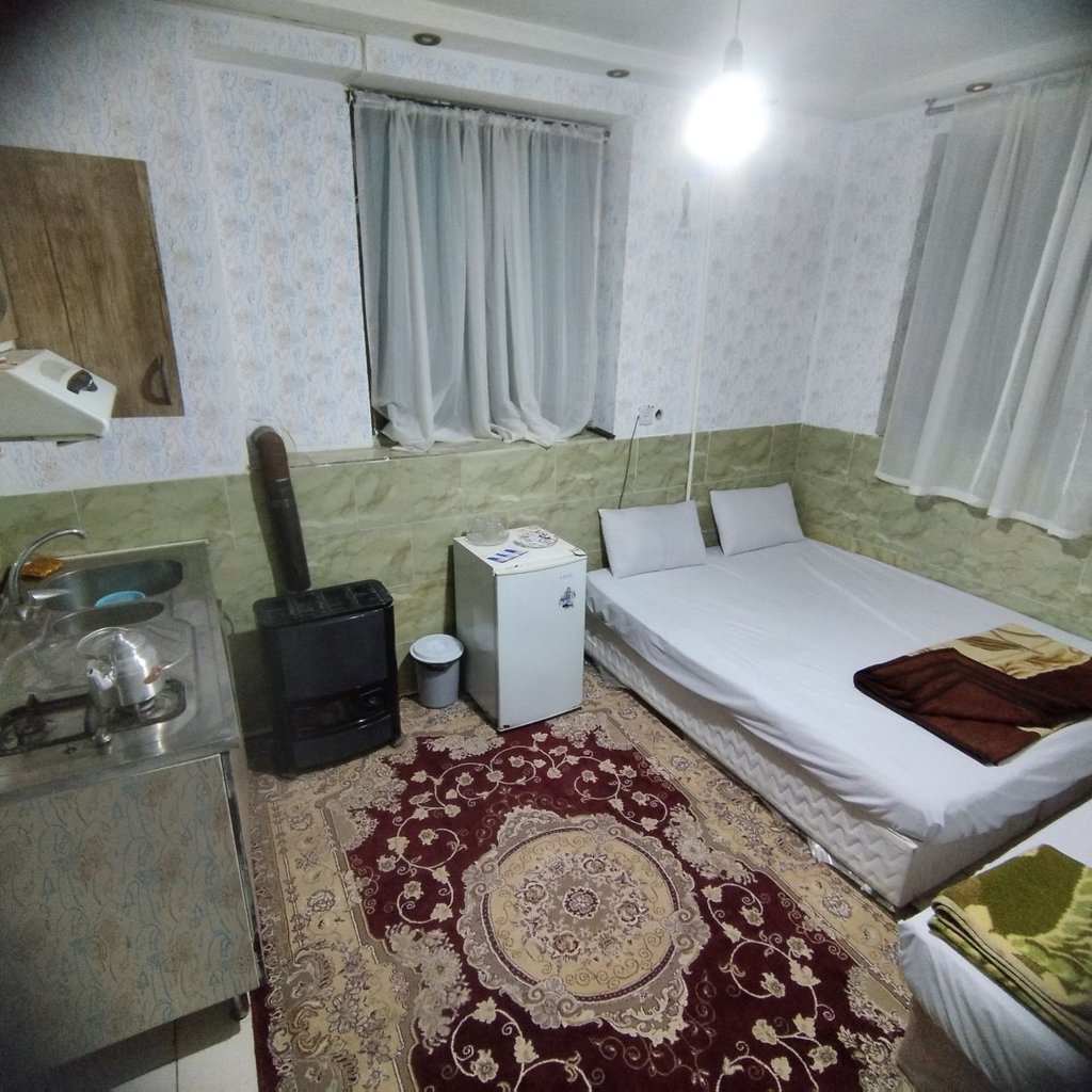 مسافرخانه سه تخته طباطبایی