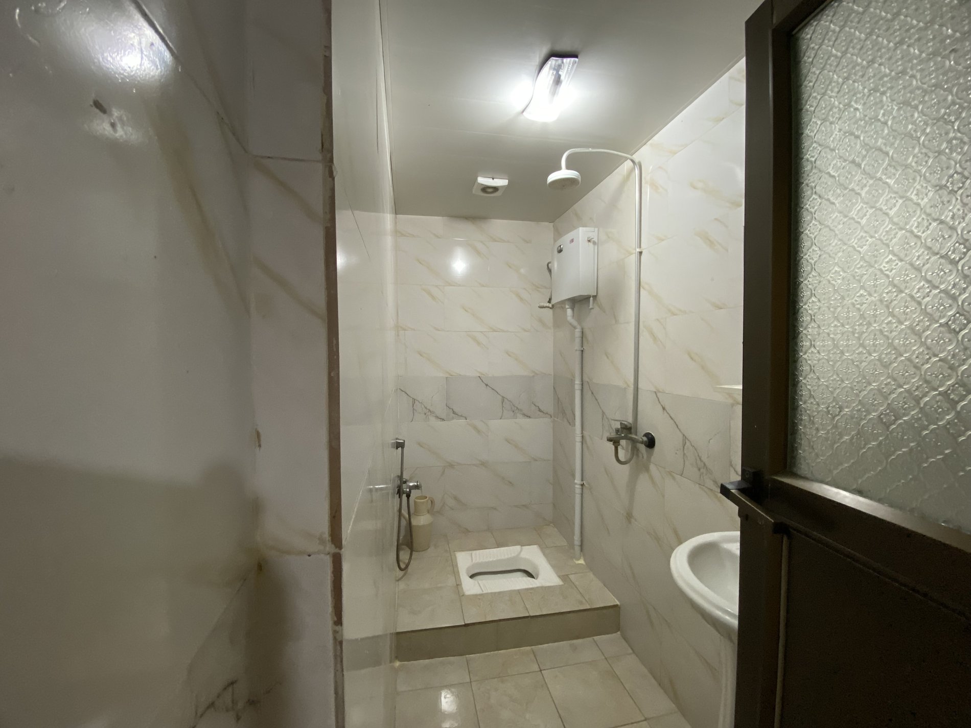 مجتمع اقامتگاهی دو خوابه رو به دریا متل نفیس