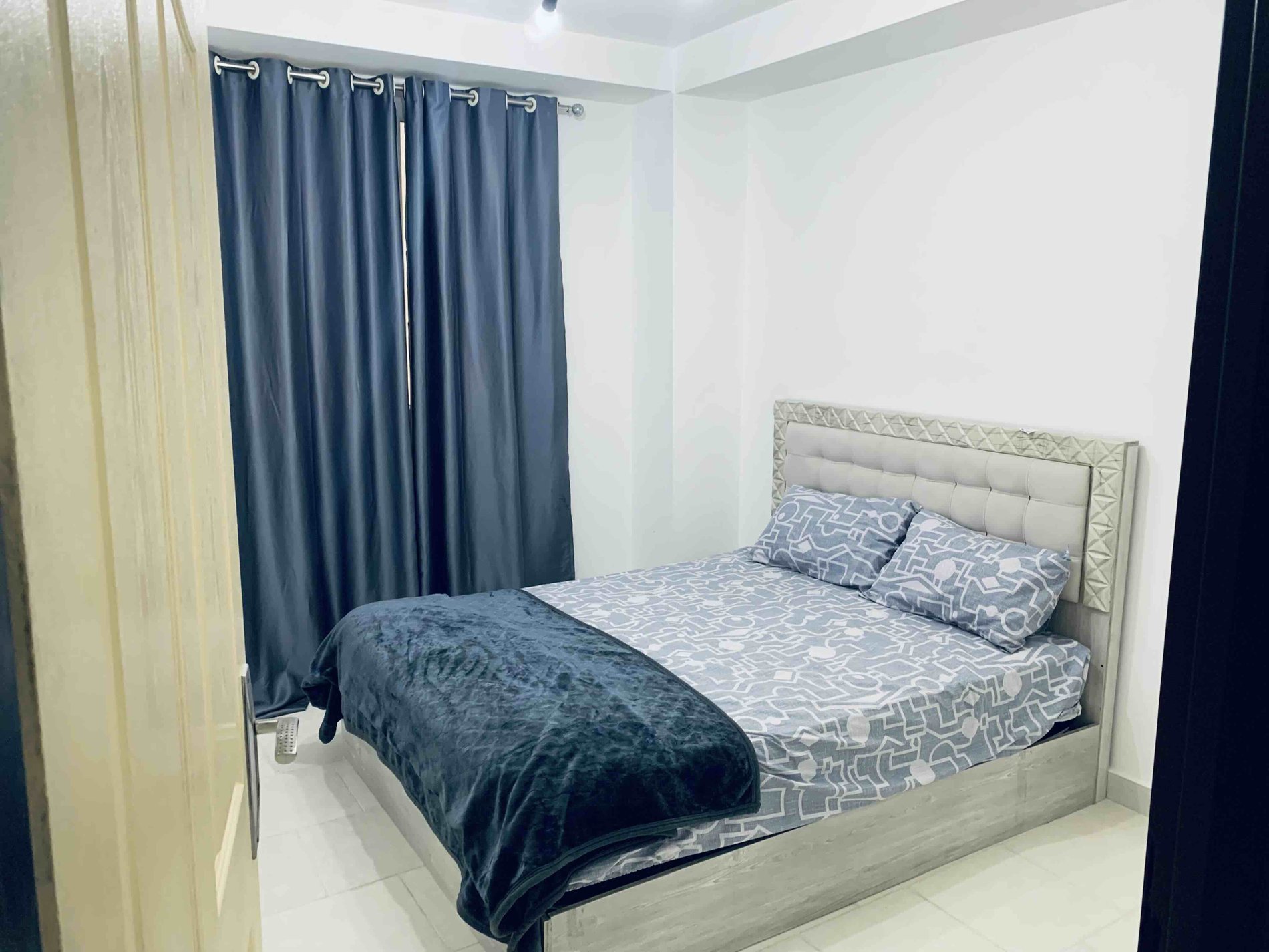 آپارتمان دوخوابه پیک‌ مهر