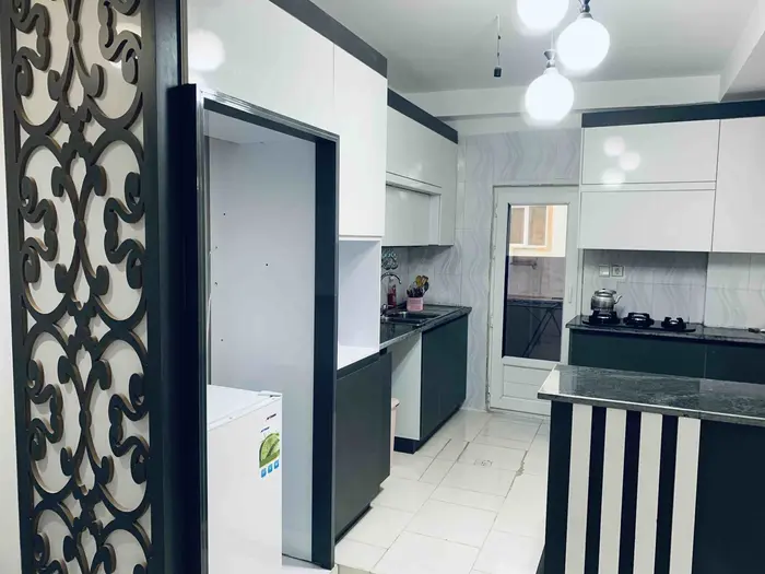 آپارتمان دوخوابه پیک‌ مهر - آشپزخانه 