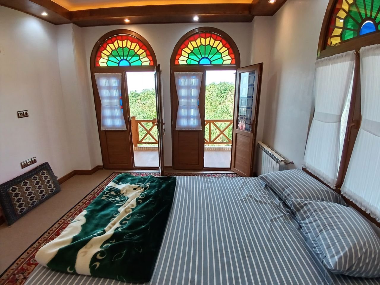 ژوآن - واحد ایوان