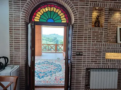 بومگردی عمارت ژوآن - واحد ریوار