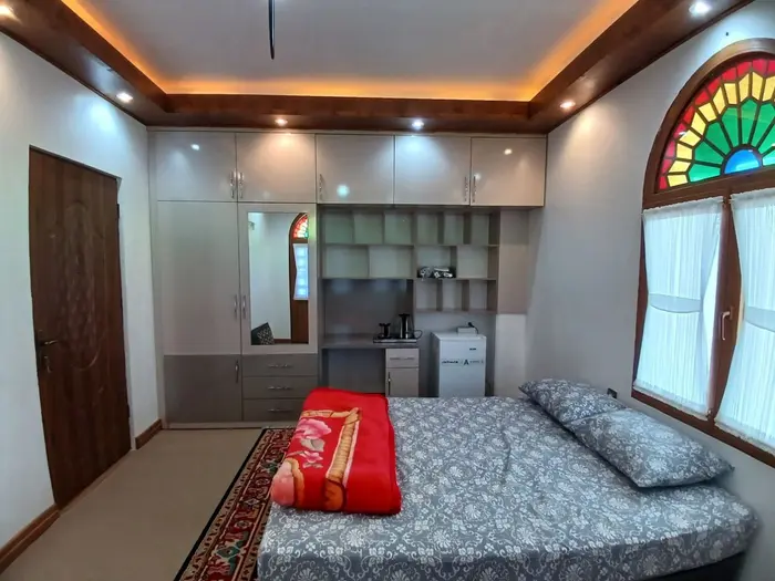 بوم گردی ژوآن - واحد چیا