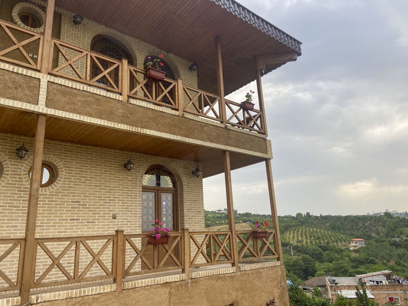 ژوآن - واحد ایوان