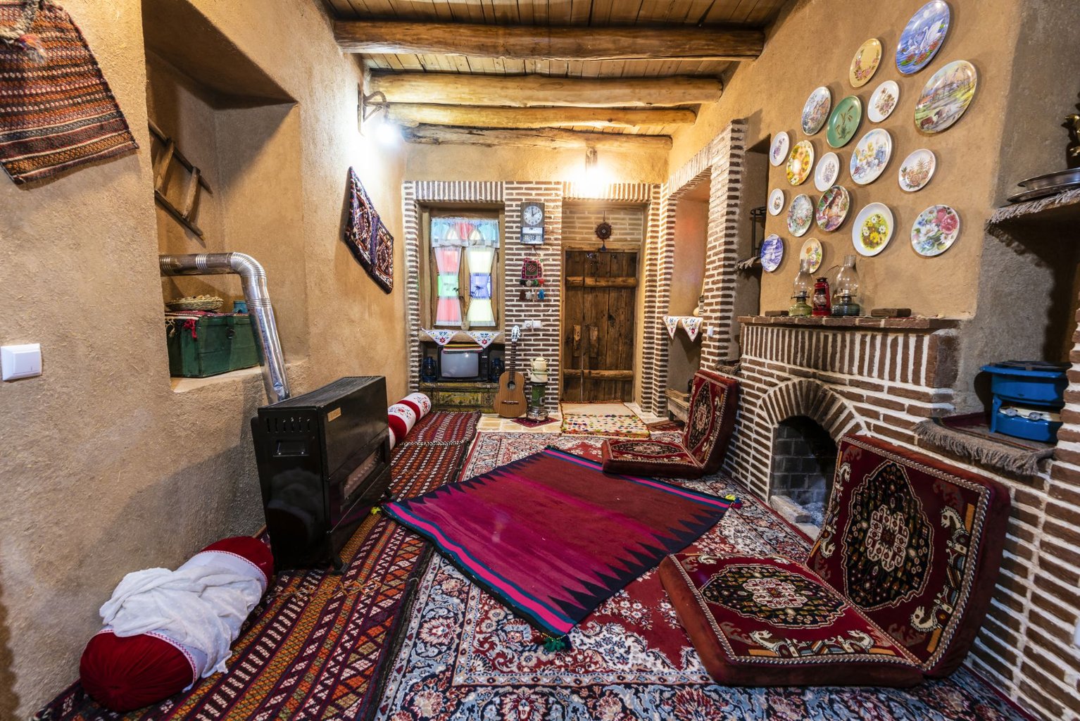 کلبه ننه مروارید - واحد چویل