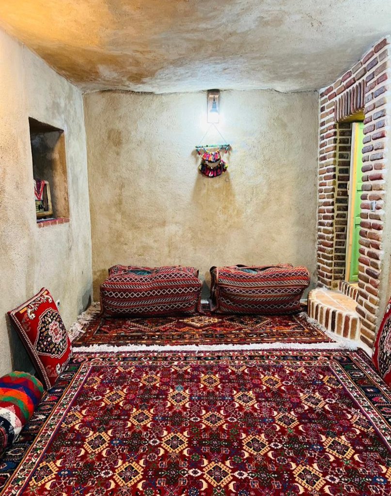 بوم گردی ننه مروارید - واحد بلوط