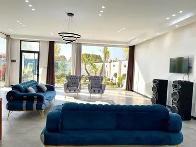 ویلا دوخوابه استخردار آبگرم رز 6