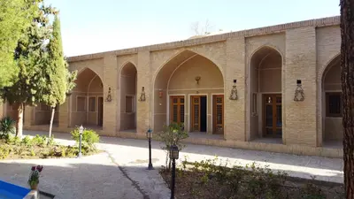 اقامتگاه سنتی شاه ولی - واحد تالار پنج دری