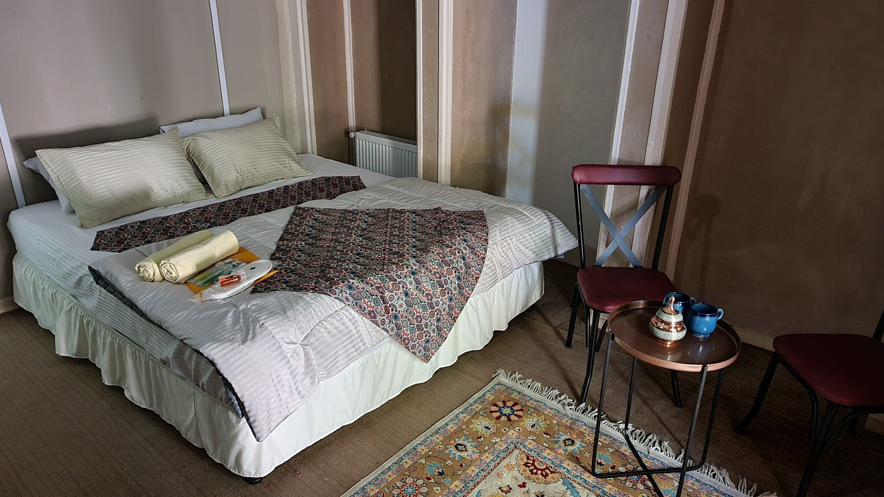 شاه ولی - واحد دوتخته دبل رو به حیاط