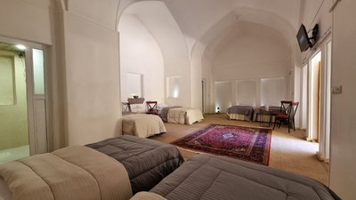 اقامتگاه سنتی شاه ولی - واحد تالار پنج دری