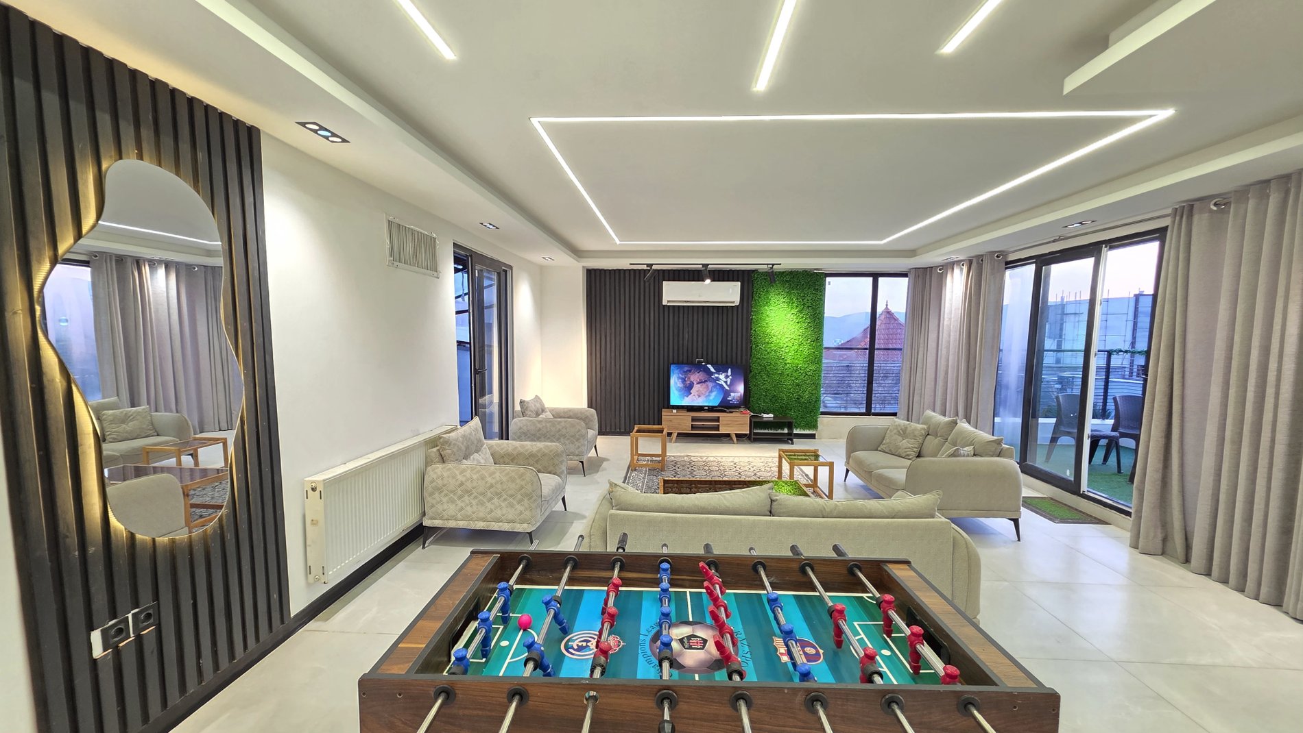 ویلا دوخوابه استخردار آبگرم باغ صدرا