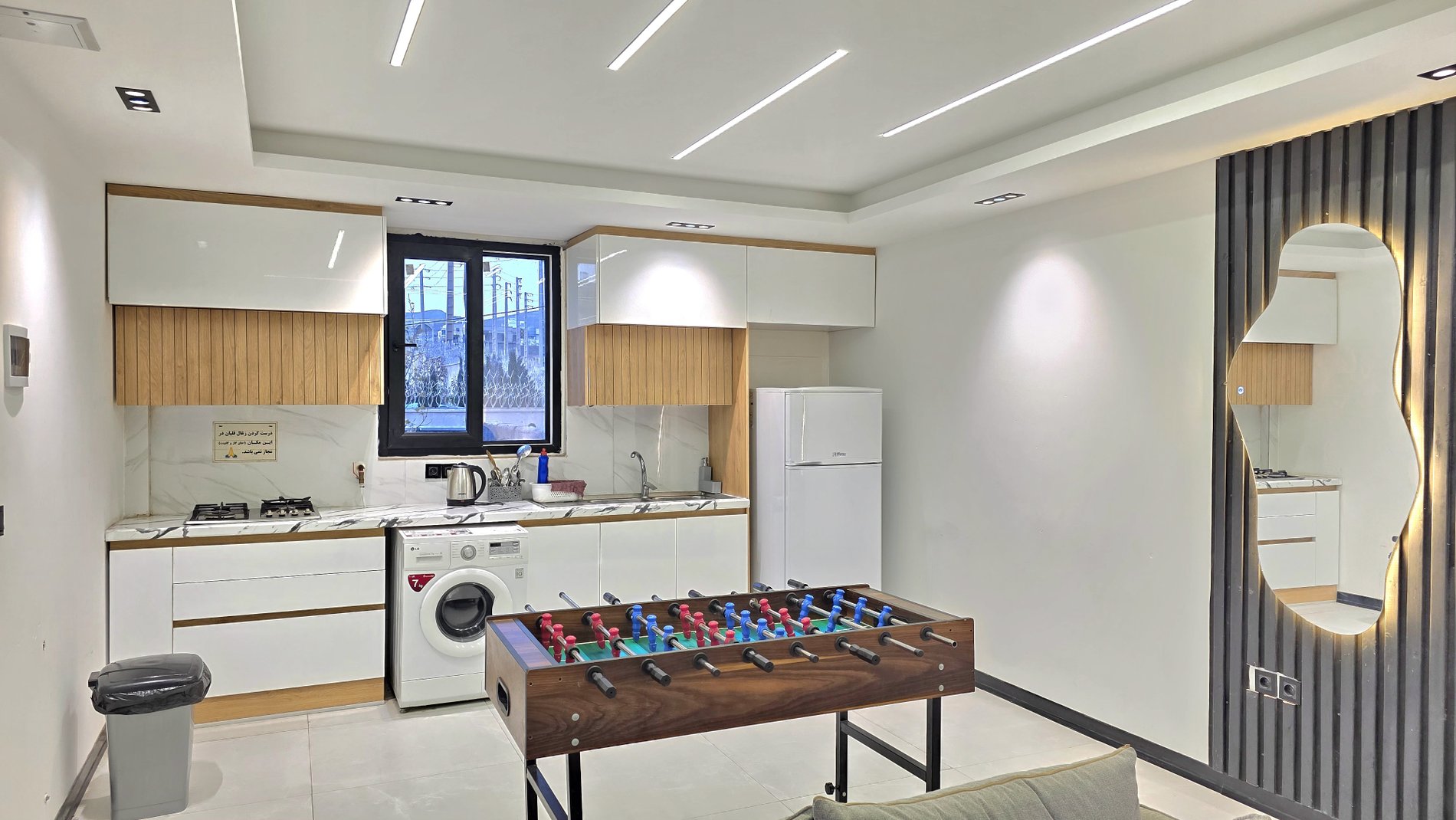 ویلا دوخوابه استخردار آبگرم باغ صدرا