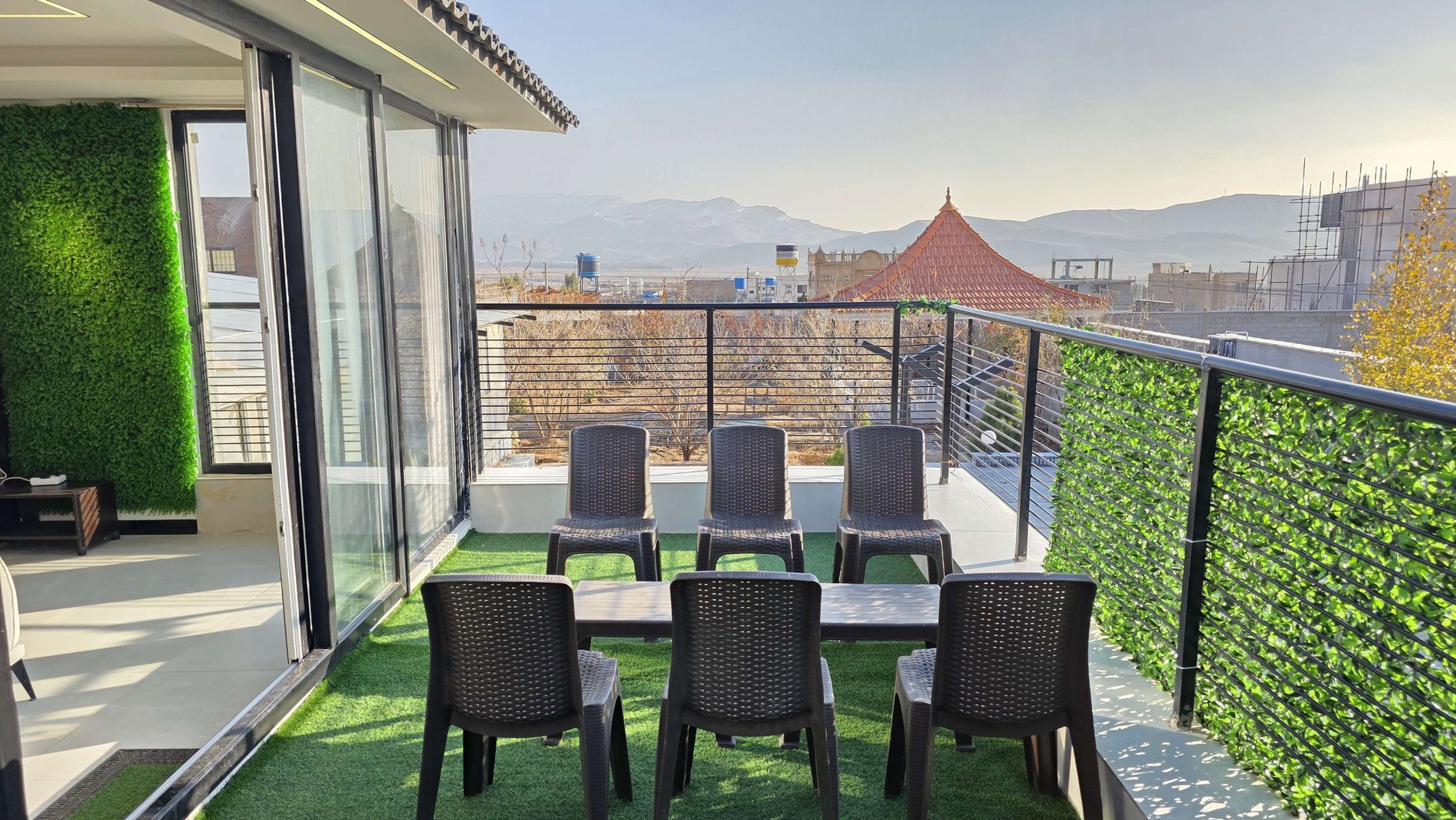 ویلا دوخوابه استخردار آبگرم باغ صدرا