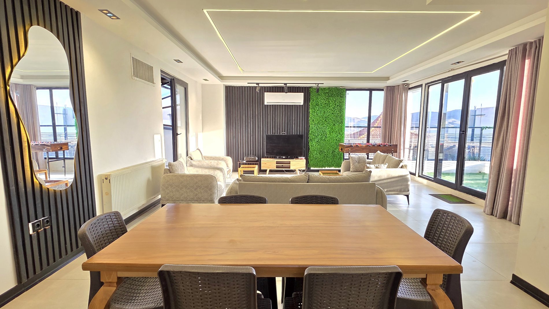 ویلا دوخوابه استخردار آبگرم باغ صدرا