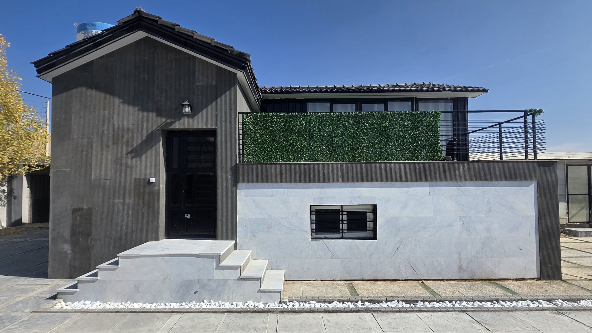 ویلا دوخوابه استخردار آبگرم باغ صدرا