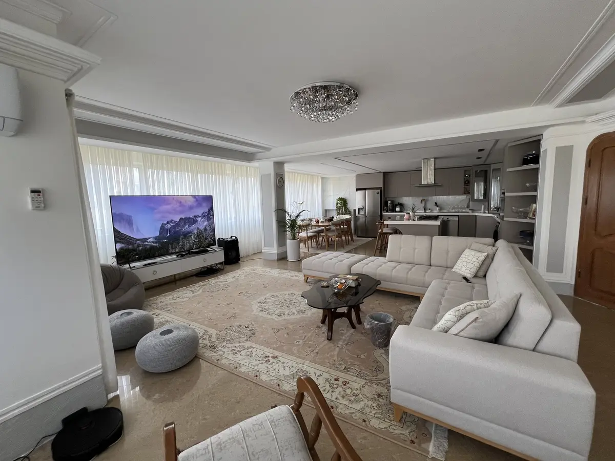 آپارتمان ۲ خواب مرکز شهر